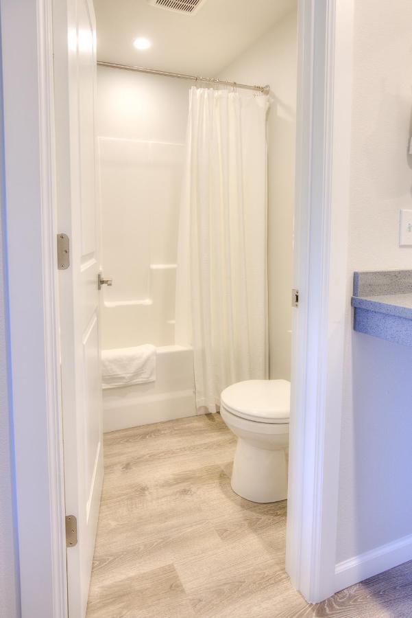 Ocean Shores Resort (Adults Only) אושן שורס מראה חיצוני תמונה